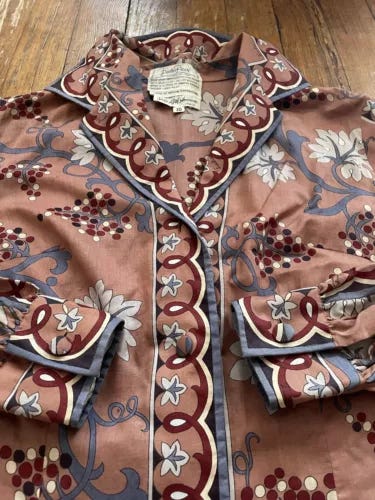 RARE Vintage Pucci Button Down Shirt XS - Picture 2 of 10