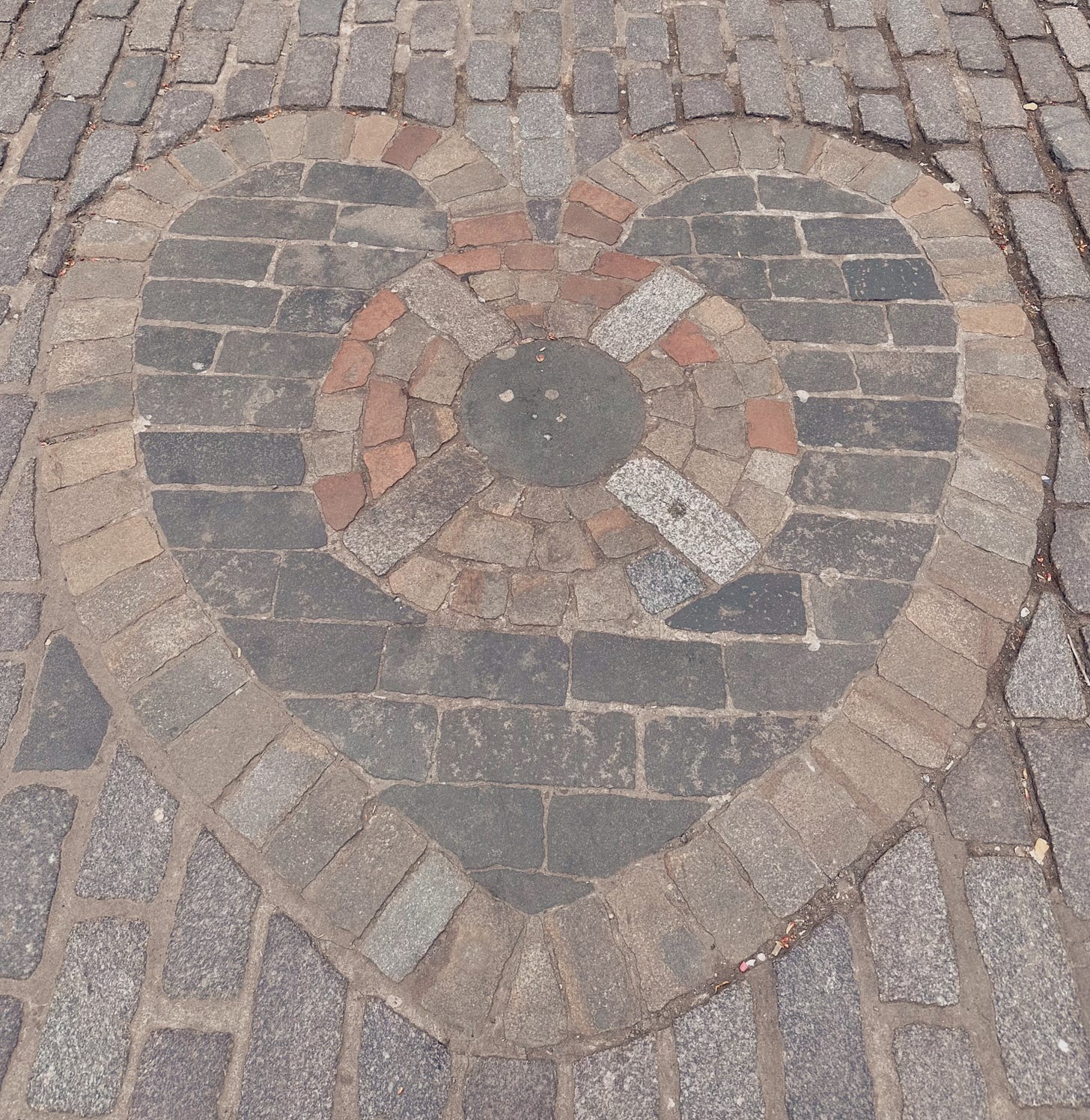 Stone walkway heart Scotland Watch Your Own Patterns