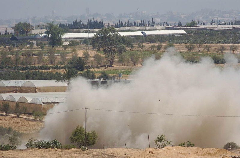 File:Flickr - Israel Defense Forces - IDF Detonates Tunnel Near Crossing.jpg