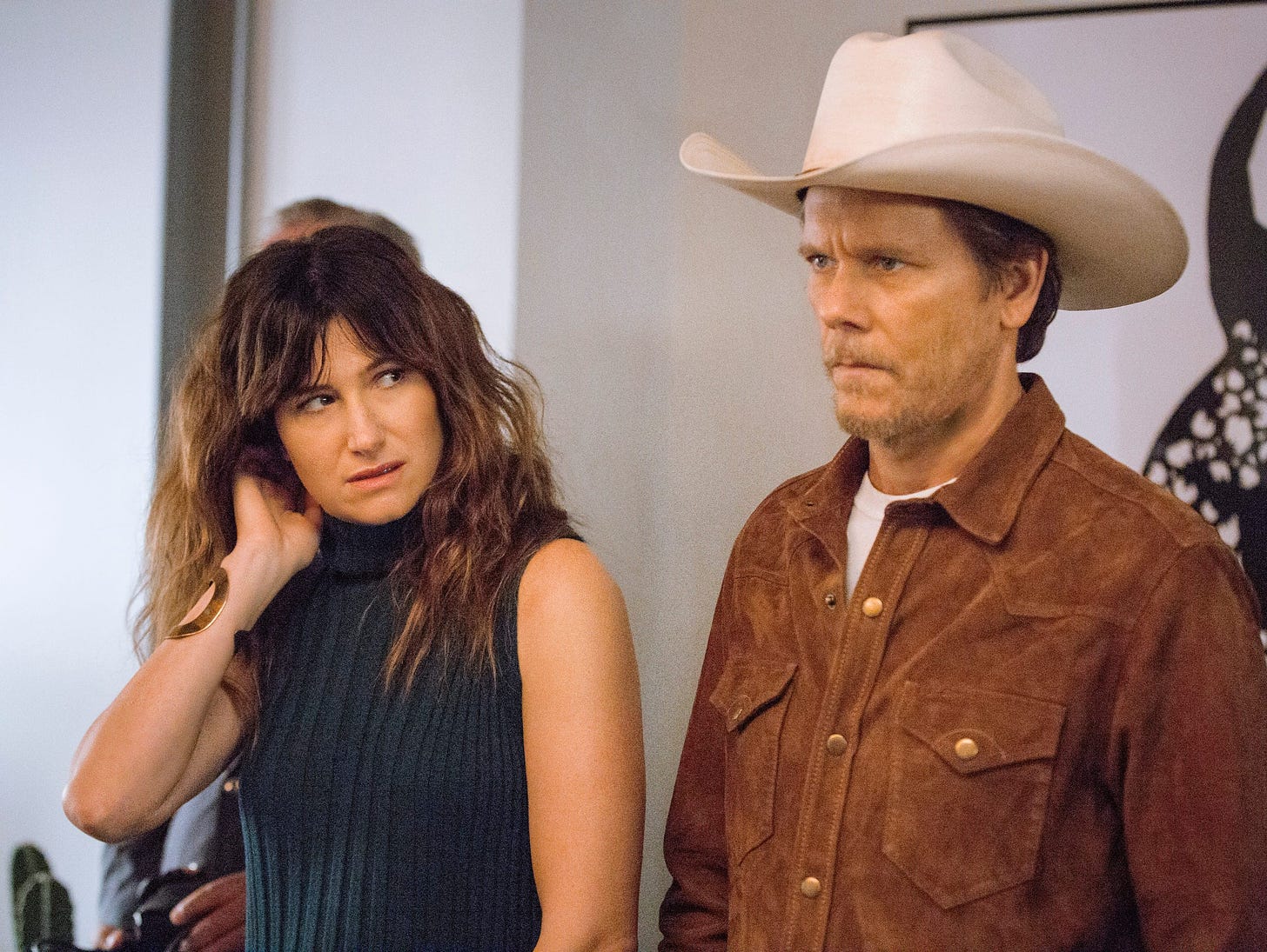 Chris (Kathryn Hahn) begins to fixate on Dick (Kevin Bacon), despite the fact that she's married.