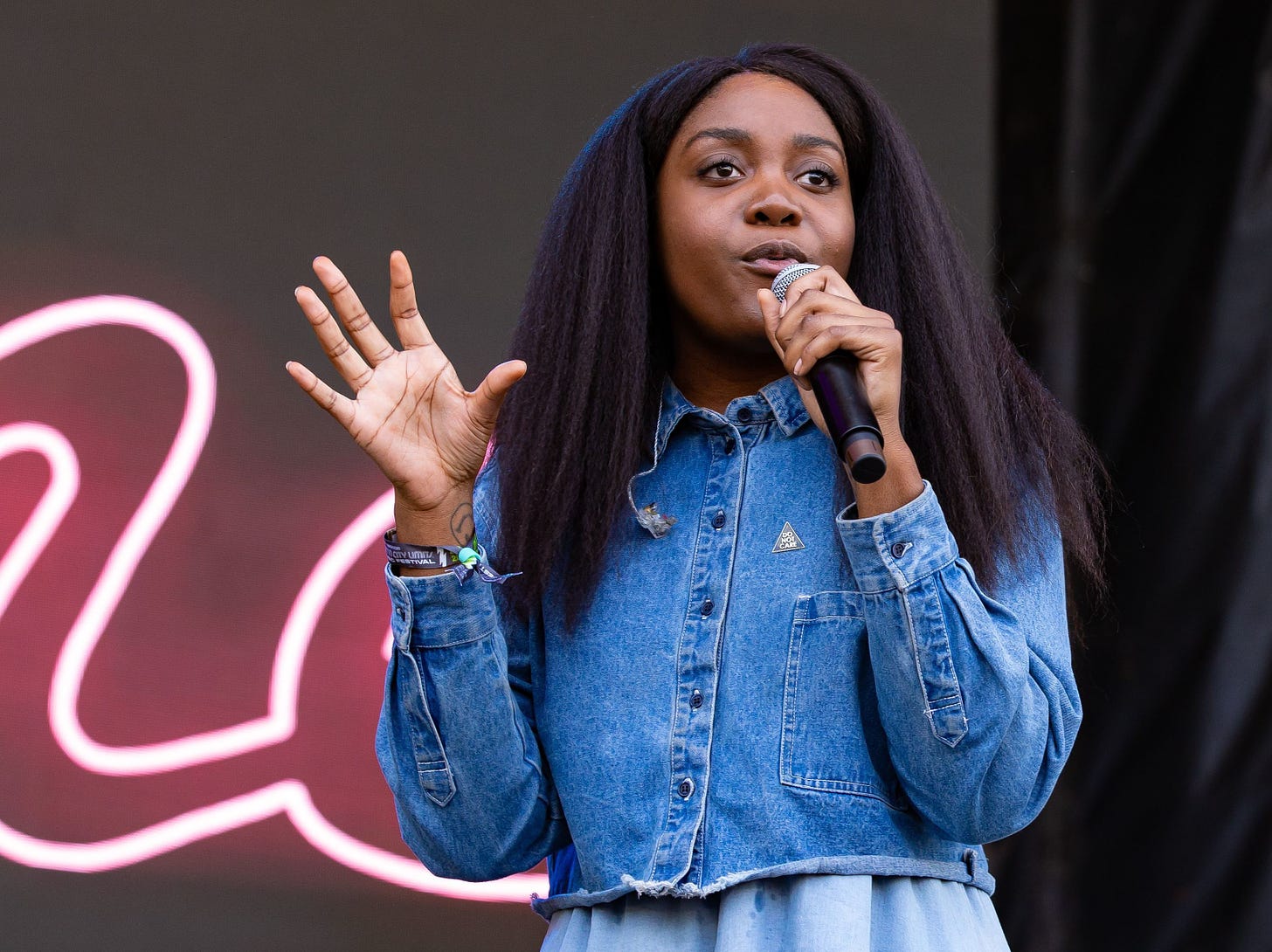On Jan. 11, Rapper Noname Wants You To Register For A Library Card ...