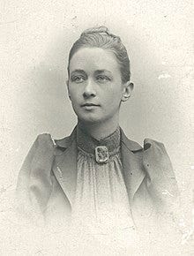 Hilma af Klint, portrait photograph published in 1901.jpg