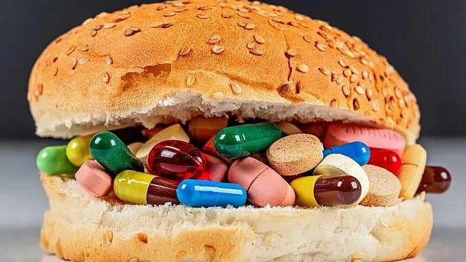 Antibiotikumok és állati fogamzásgátlók, amelyek a gyerekek által fogyasztott legnépszerűbb gyorsételekben találhatók