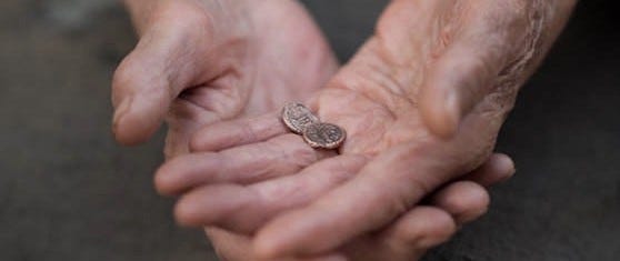 Did the widow's gift of her last 2 coins to the Temple make Jesus happy or