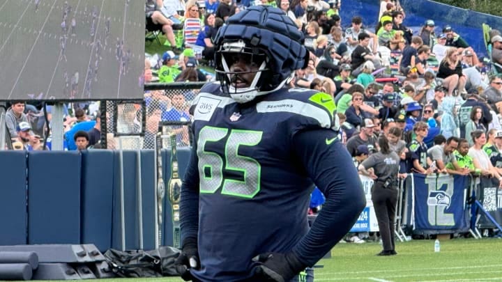 Seattle Seahawks T Mike Jerrell Learning Ropes From Veteran Mentor