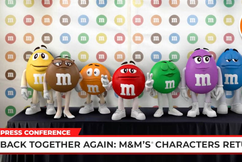 M&#038;M’s punked Tucker Carlson with Maya Rudolph Super Bowl fake-out