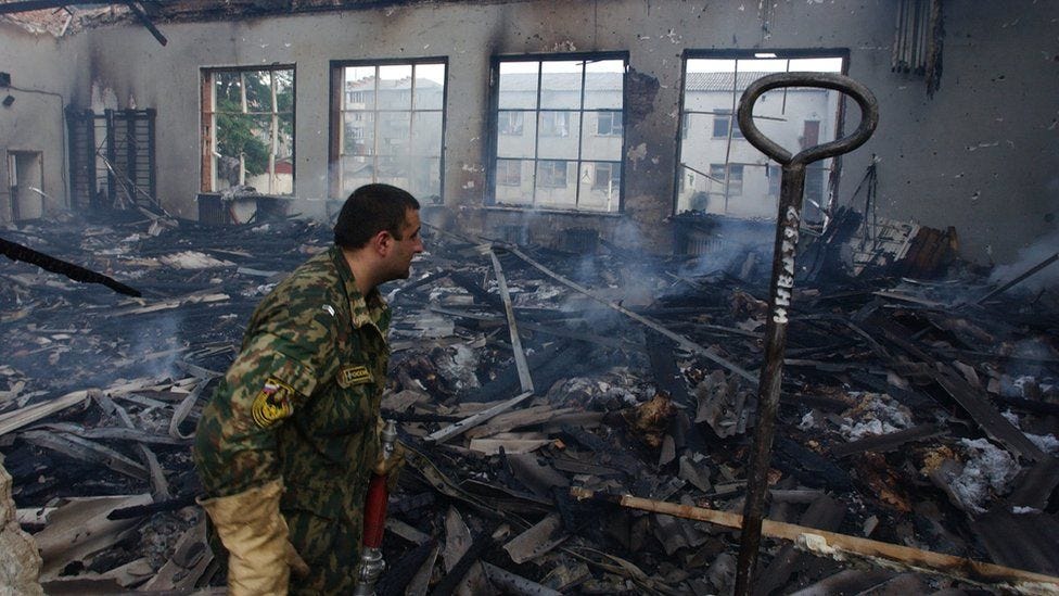 Beslan school siege: Russia 'failed' in 2004 massacre - BBC News