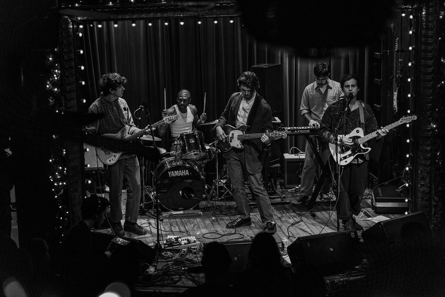 club aqua band image