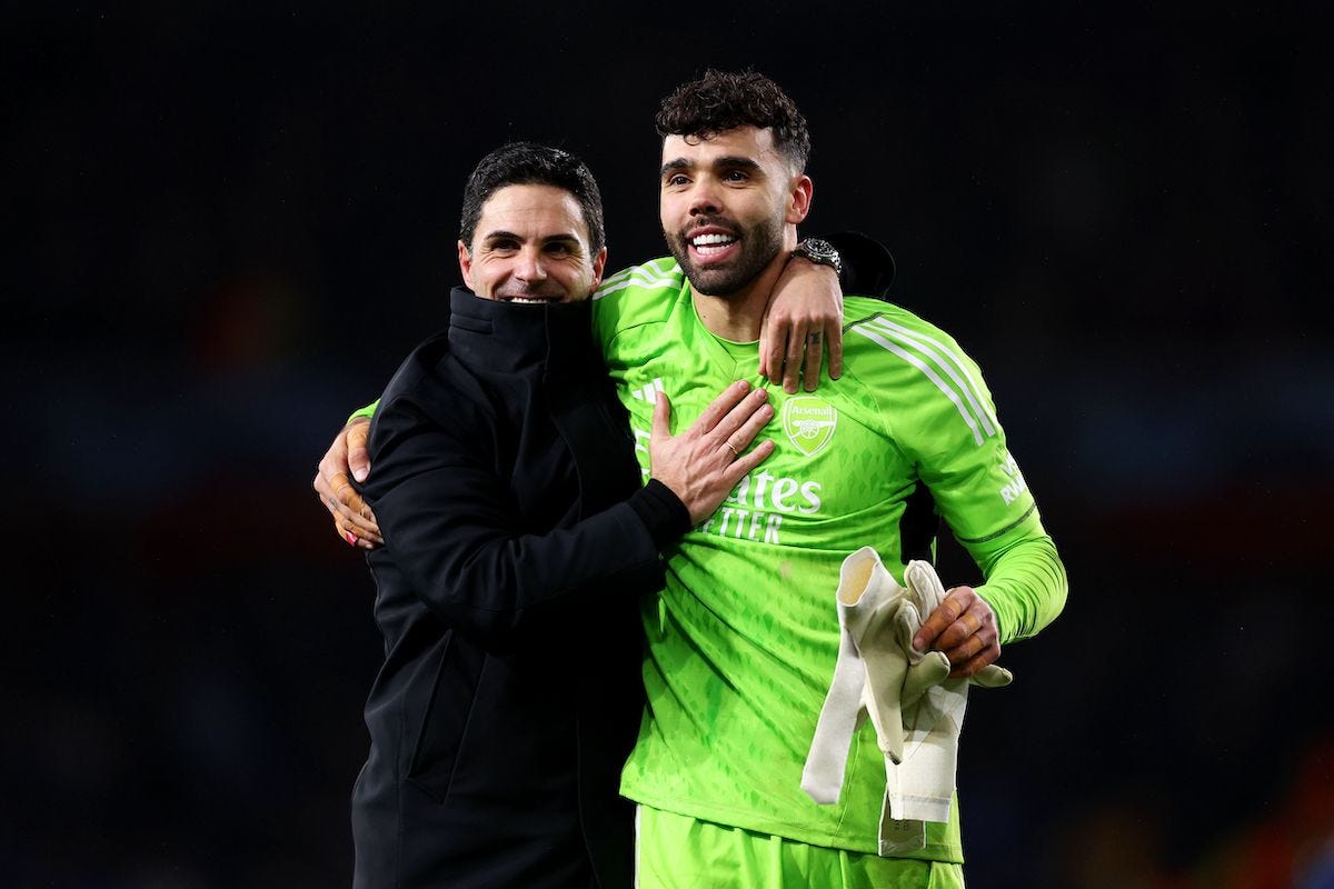 A general photo of Mikel Arteta and David Raya