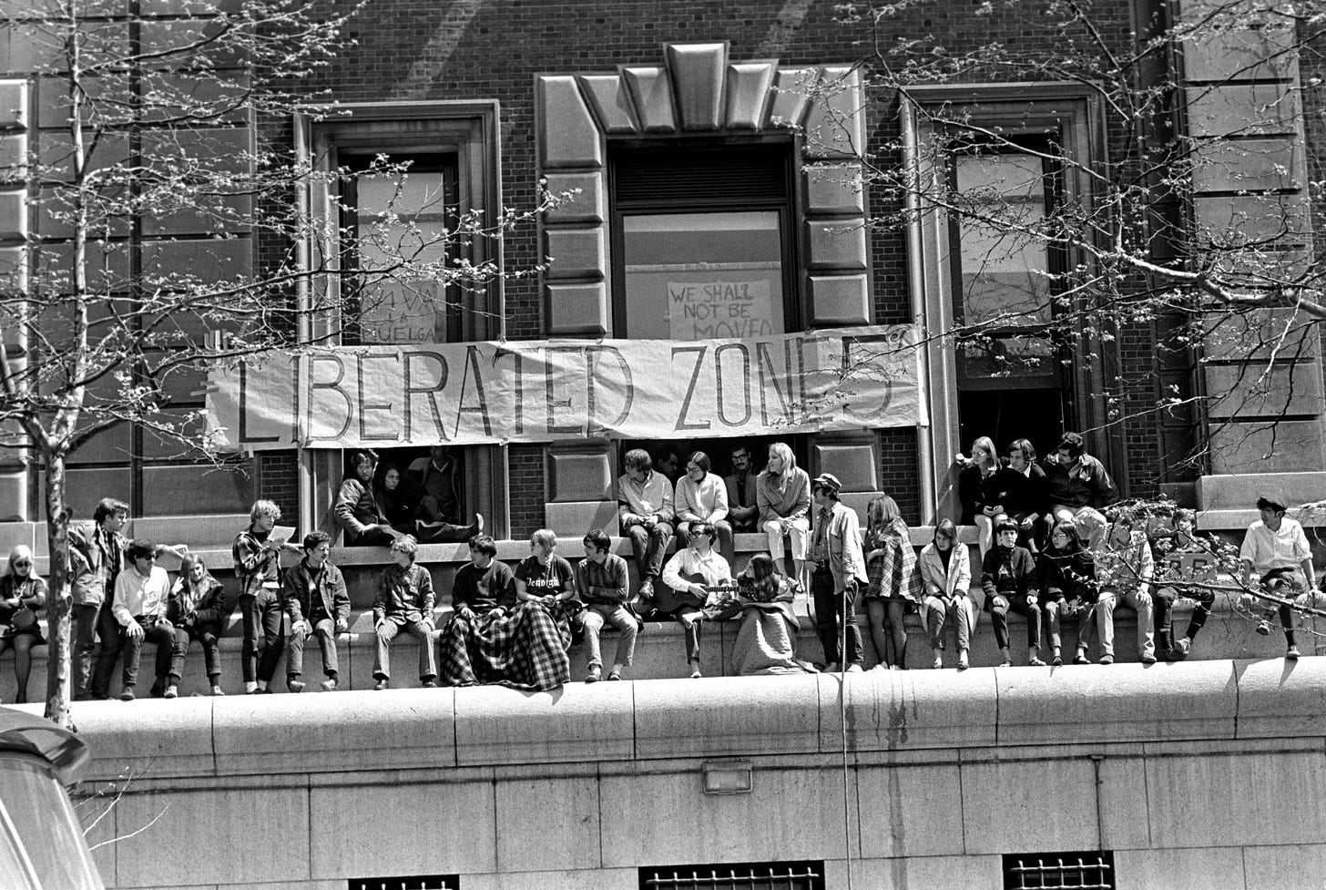 At Columbia, Revisiting the Revolutionary Students of 1968 - The New York  Times