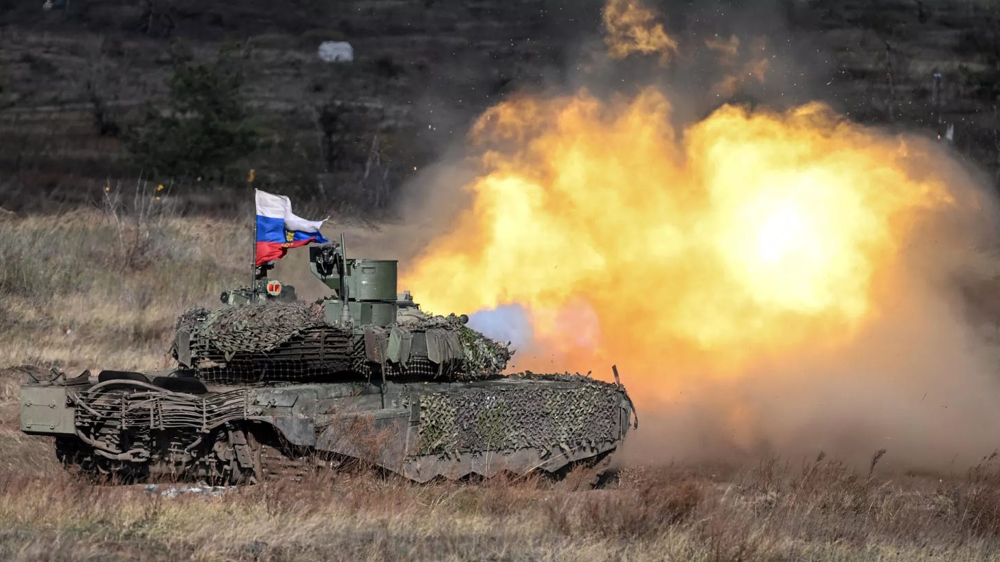 A Russian Army T-90 M Proryv (Breakthrough) tank fires at a training ground in the course of Russia's military operation - Sputnik International, 1920, 24.11.2024