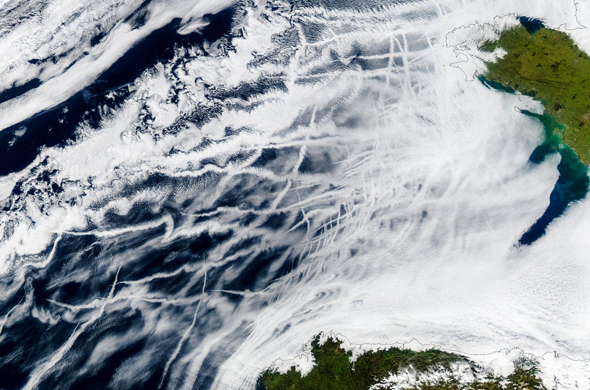 Vi skifter skyer.' En utilsiktet test av geoengineering er drivstoff for havvarme | Science | AAAS