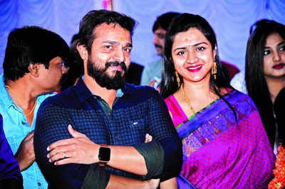 Vijay’s wife Spandana passes away due to cardiac arrest, at 38