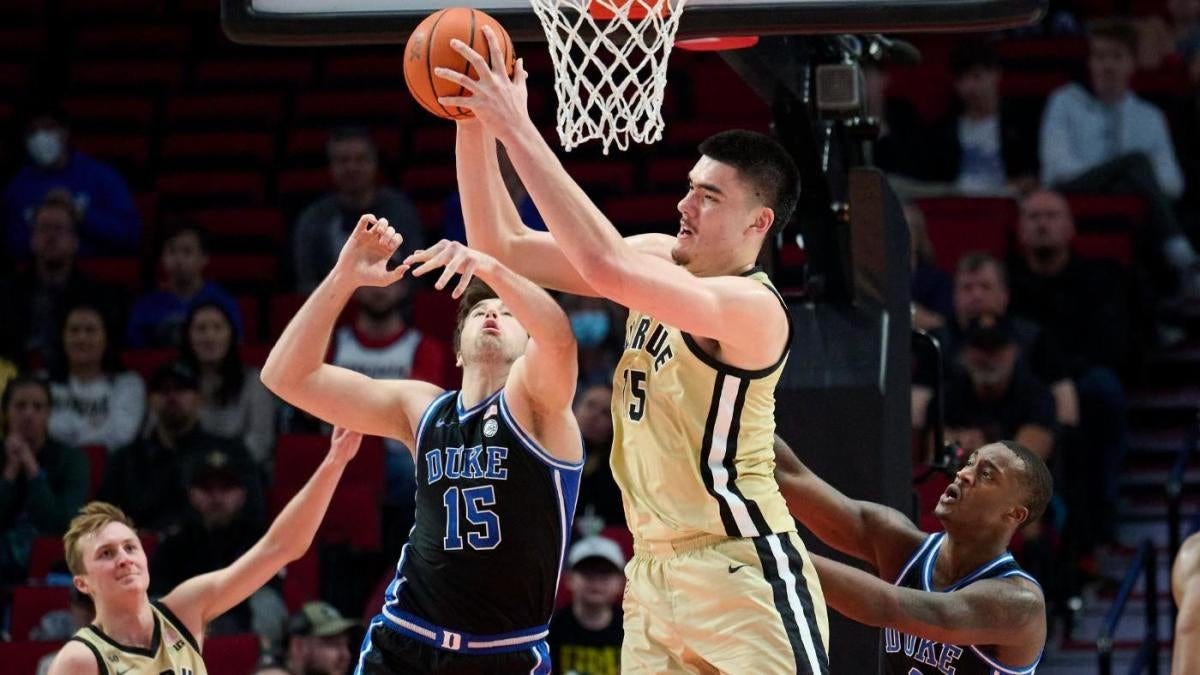 2023 NBA Draft: Purdue's Zach Edey testing waters, but national player of  the year leaves door open to return - CBSSports.com