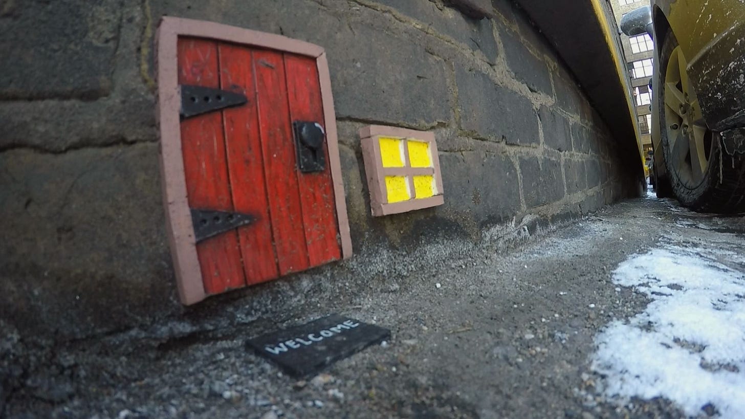 Tiny 'mouse' doors popping up in Minneapolis | kare11.com