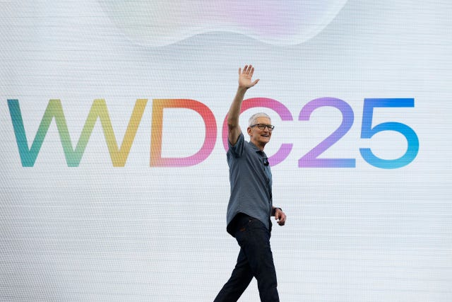Apple Unveils Array of New Software, but AI Comeback Remains Far Off