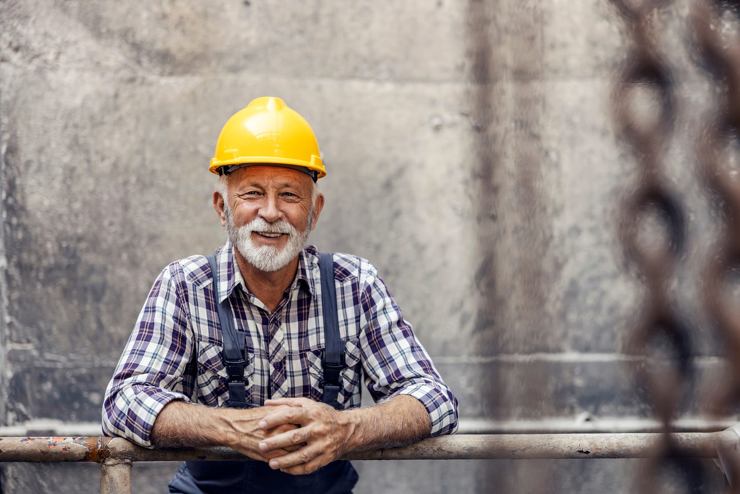 Worker-shutterstock_2071331495