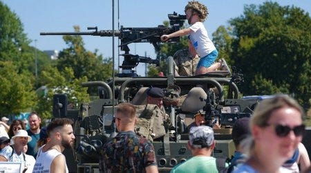 Défilé militaire en Pologne Défilé militaire en Pologne