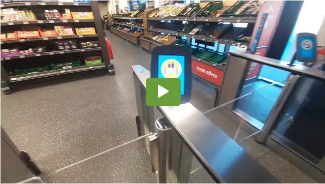 Supermarket ALDI perlu QR code