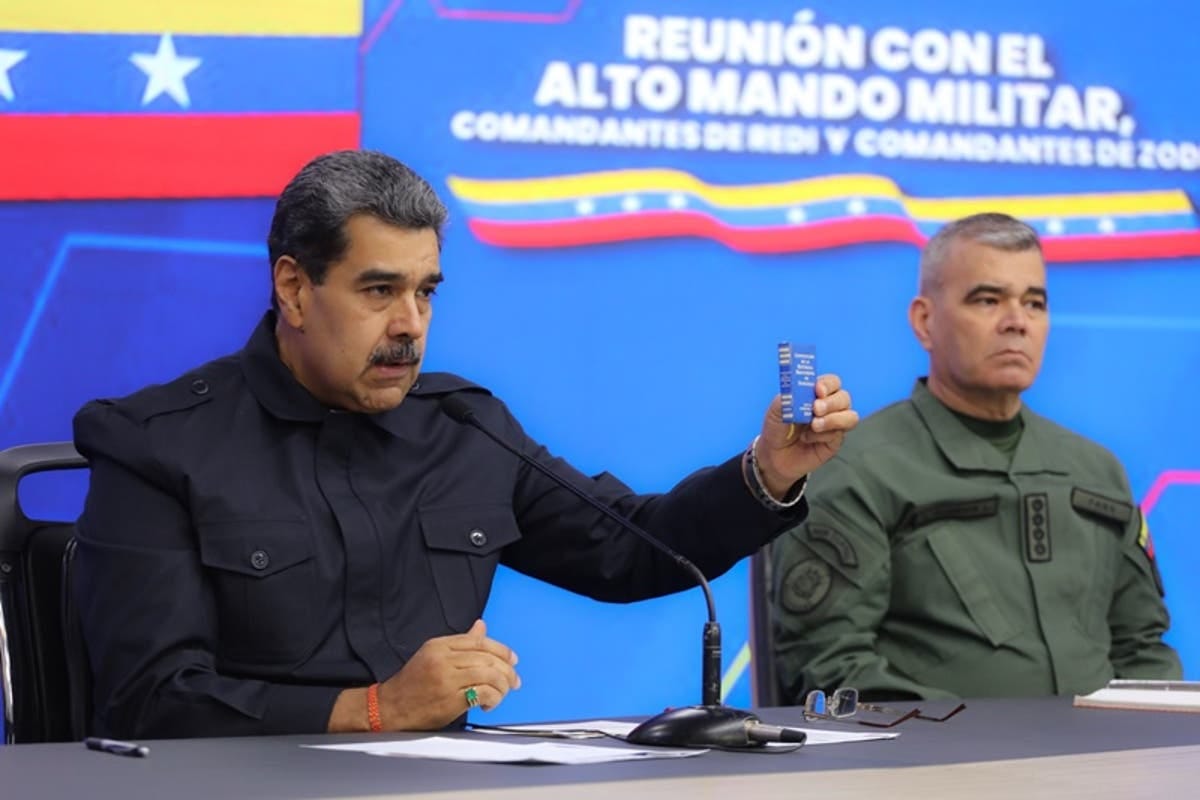 Hubo que darle un coscorrón”: Maduro exigió al canciller de Reino Unido  quedarse “callado” en el conflicto con Guyana (+Video)