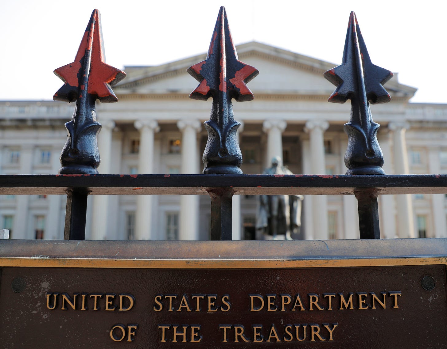 U.S. Treasury continues to assess bond buybacks to improve liquidity |  Reuters