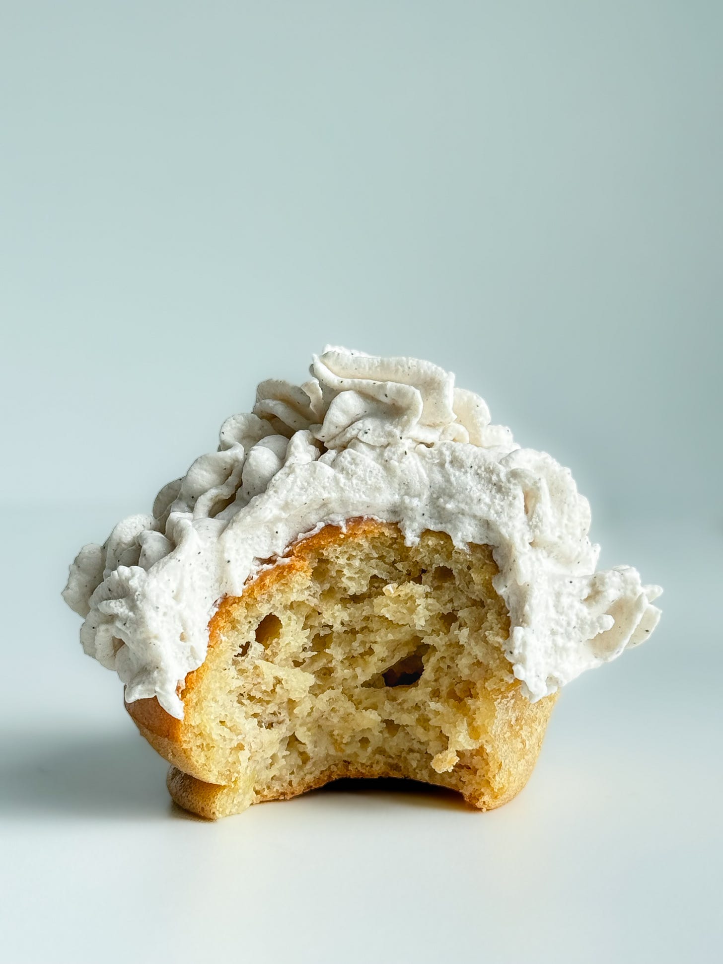 Banana Cream-Topped Cakes recipe