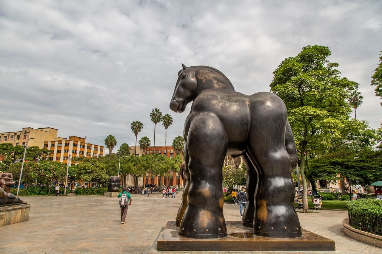 Admiten demanda para reabrir el Parque Lleras y la Plaza Botero en Medellín  | EL ESPECTADOR