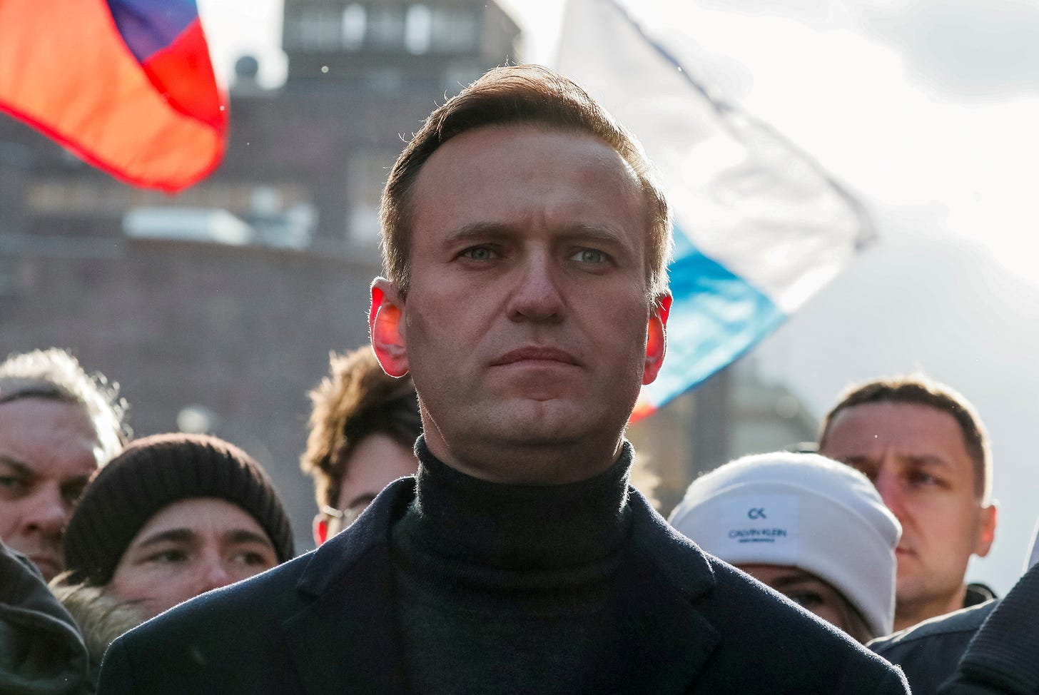 Court outlaws Kremlin critic Navalny's network in pre-election knockout |  Reuters