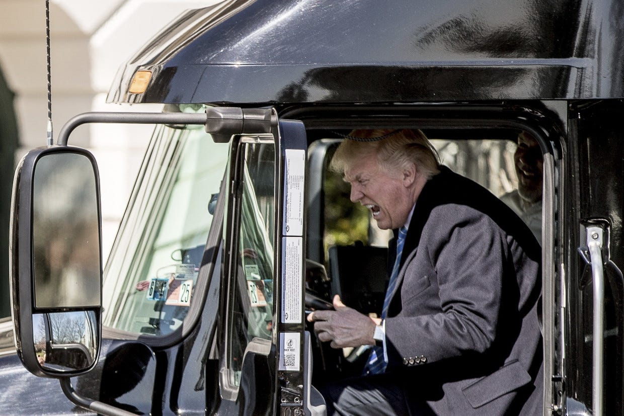 Trump im Truck: Der nächste amerikanische Präsident will der Weltwirtschaft seinen Stempel aufdrücken.