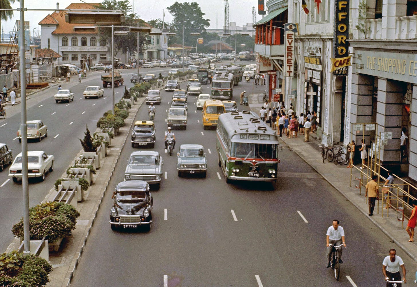 Dust on My Feet: Photos of Singapore in 1970 & 1988