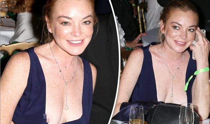 lindsay lohan wardrobe malfunction 2016