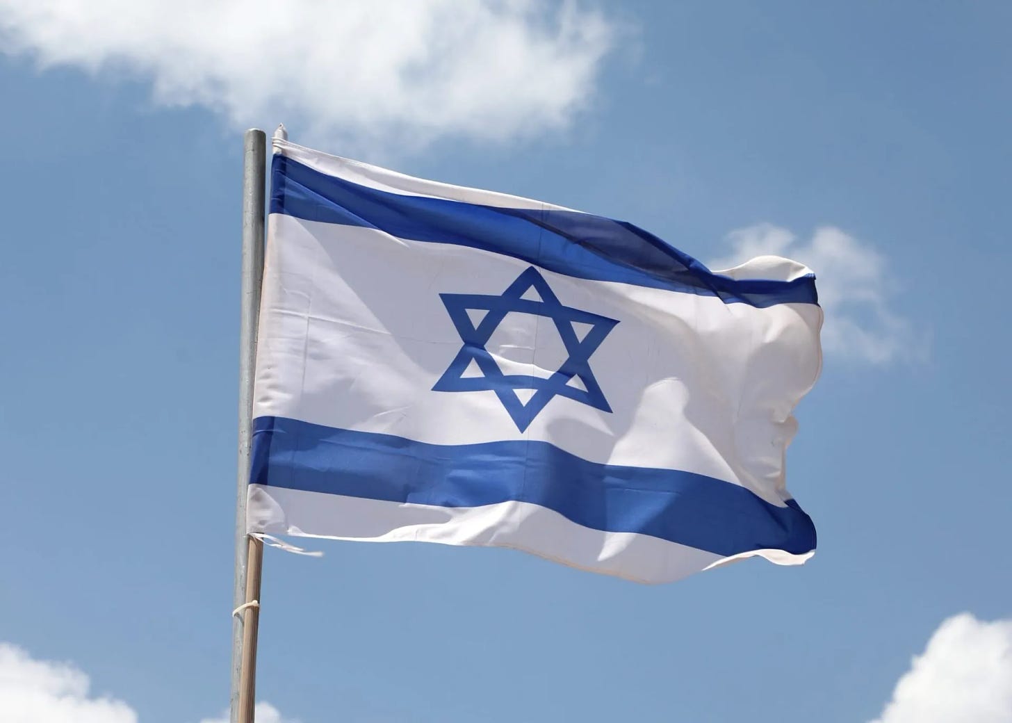 a photo of the israeli flag