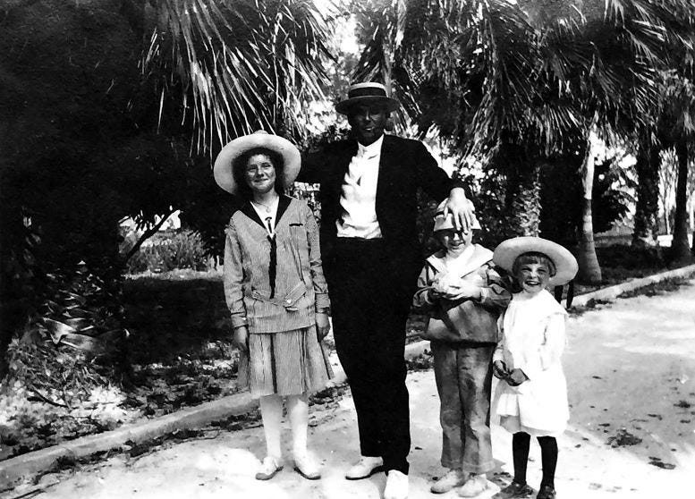 The Highleyman family in Miami, Florida, in 1911. 