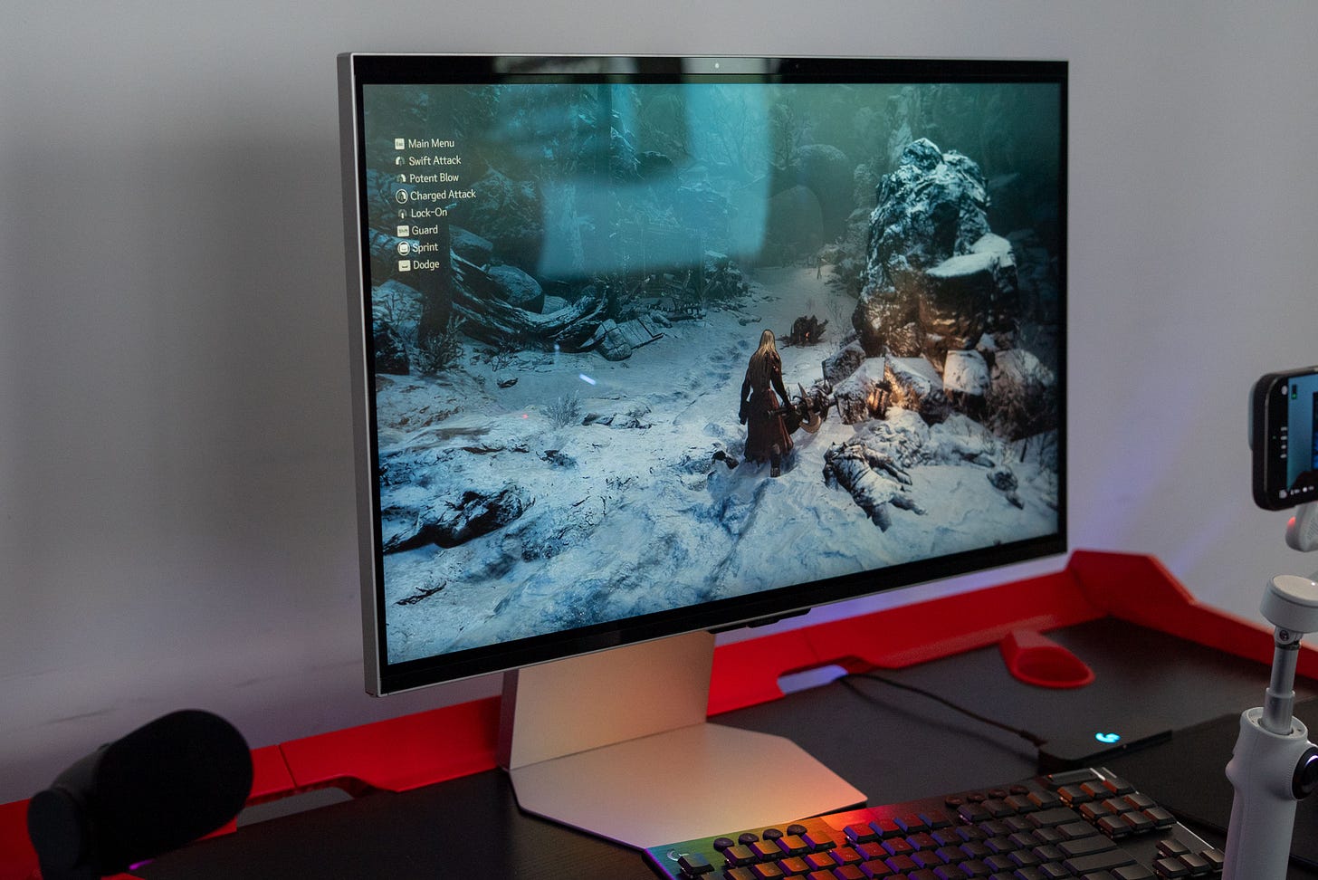 Samsung Odyssey 3D G90XF gaming monitor review