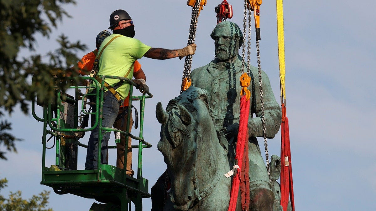 Robert E. Lee statue melted in secret, 'symbolic' ceremony, to be remade  into 'inclusive' public art | Fox News