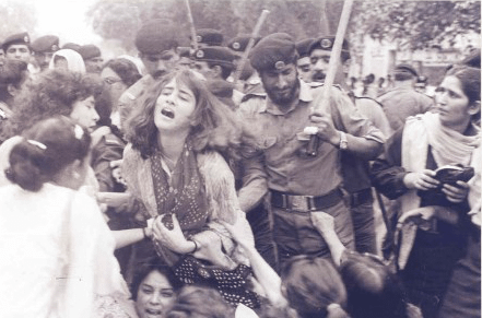 r/progressive_islam - Women protesting against Zia-Ul-Haq's forced Hijab being baton-charged by the police (1980)