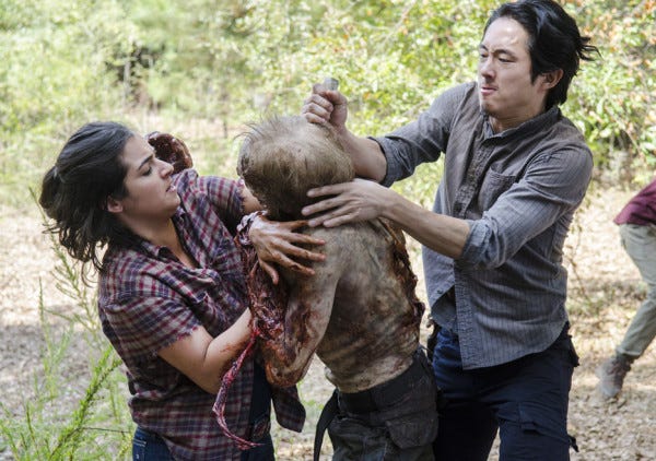 glenn kills play toy zombie walking dead remember 2015 images