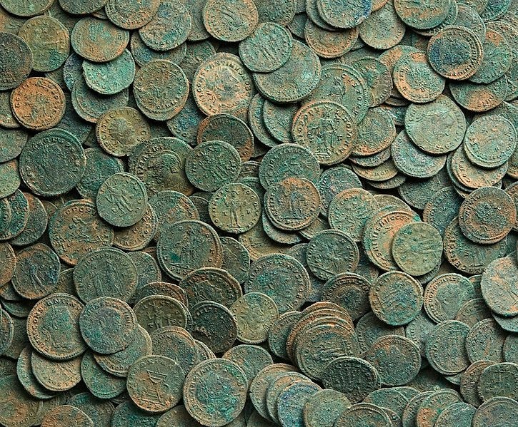 File:Roman coin hoard (FindID 283846).jpg