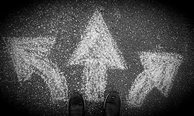 Feet with left right and middle arrows.