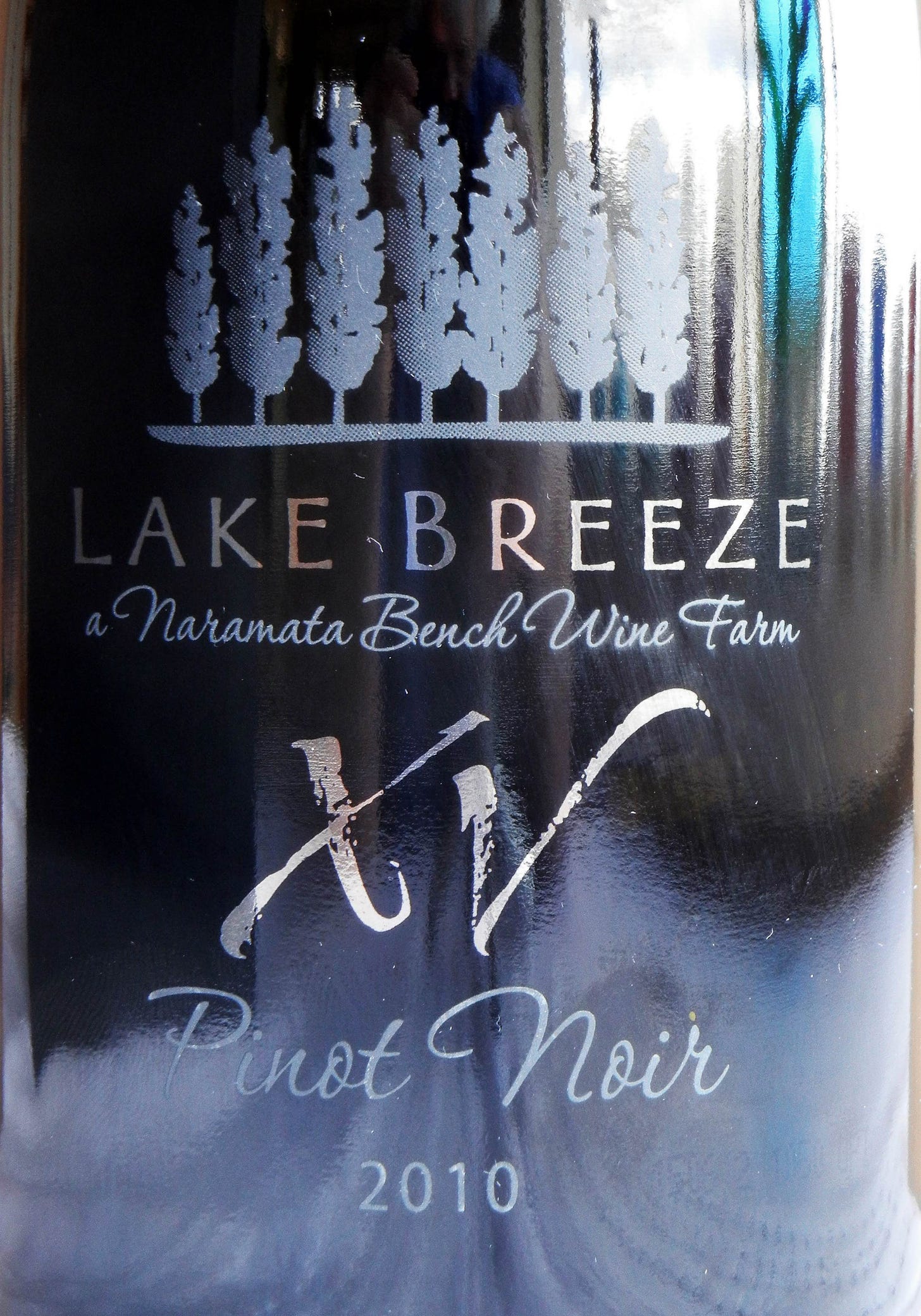 Lake Breeze XV Pinot Noir 2010 Label - BC Pinot Noir Tasting Review 20