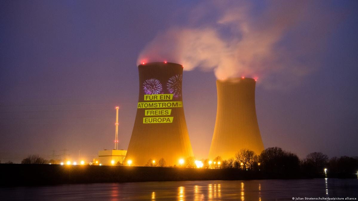 German parliament approves nuclear plants life extension – DW – 11/11/2022