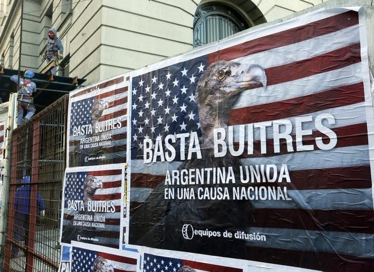 Costos de asegurar la deuda argentina repuntan por inquietud sobre default  | Reuters