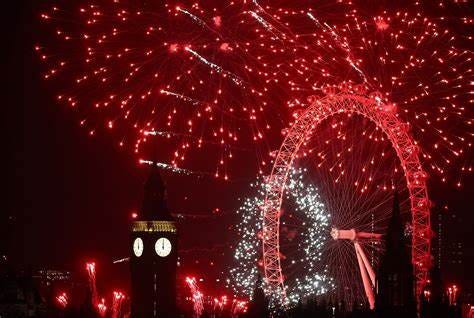 Spectacular fireworks displays in London and Edinburgh bring in 2024 in ...