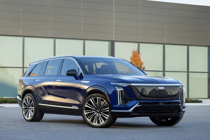 Cadillac revoluciona el mercado de los SUV eléctricos de alta gama con el nuevo VISTIQ, un siete plazas con +500 km de autonomía