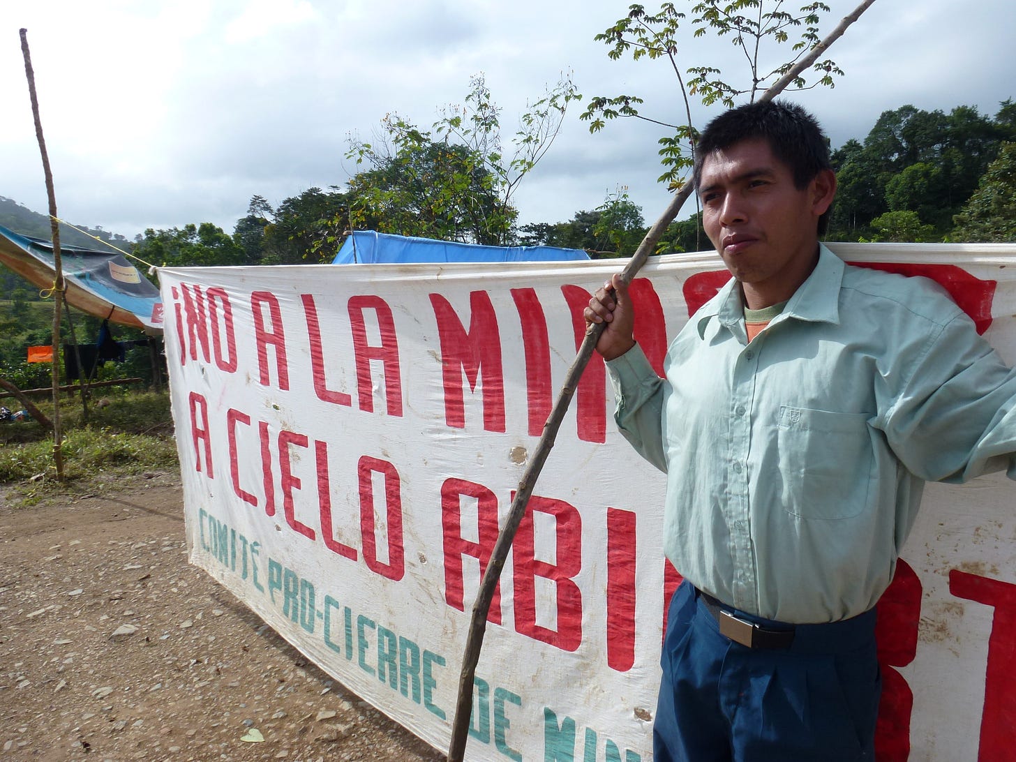 Media file: ngobe from nueva lucha at protest-2.jpg