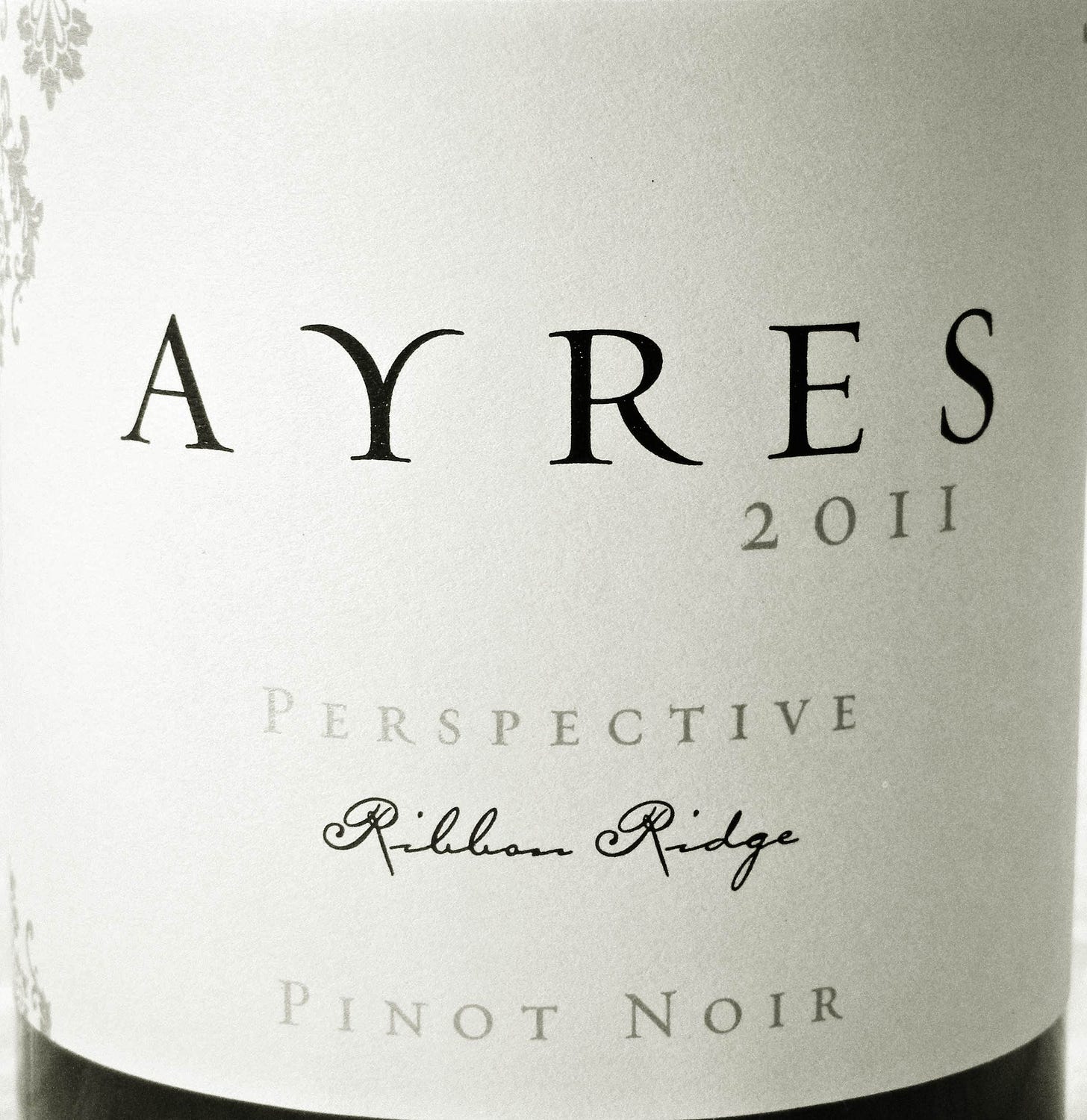Pinot Noir Ayres Perspective 2011