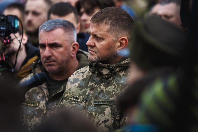 Valery Zaluzhnyi tábornok a kijevi temetésen