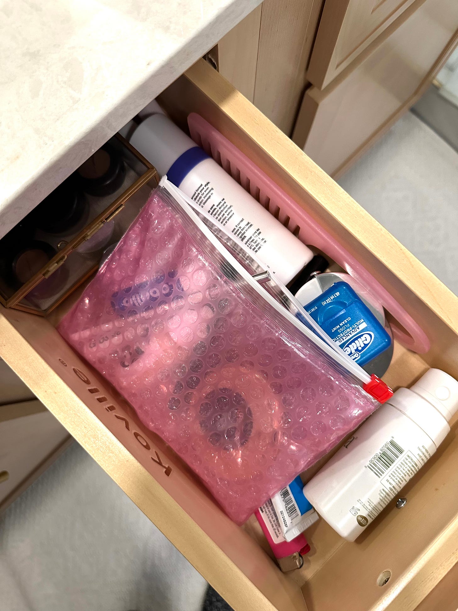 glossier pink pouch