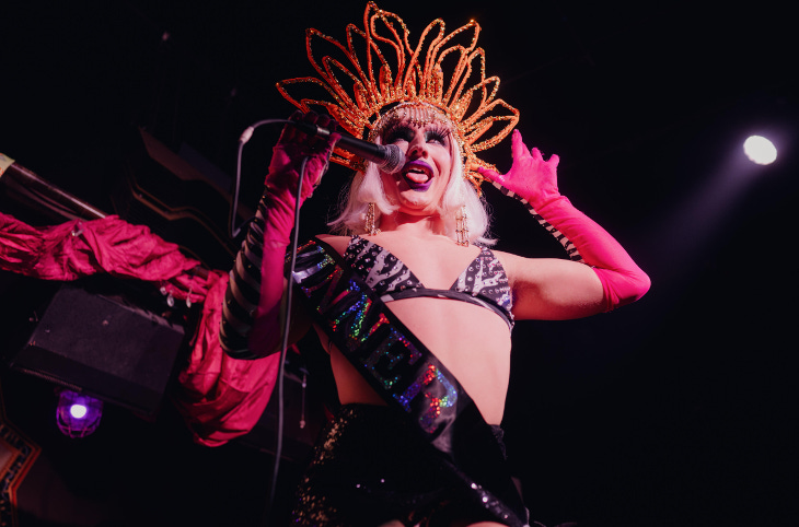 Drag queen Lucinda B-Hind on stage