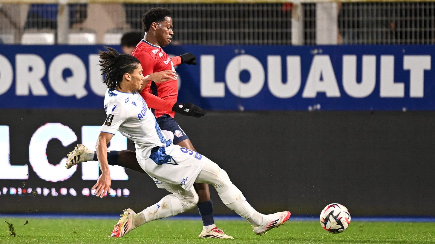 Auxerre-Lille: les Lillois accrochés à Auxerre malgré leur supériorité  numérique
